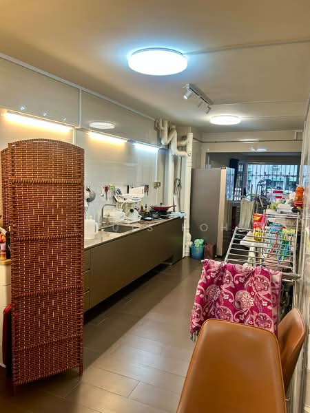 335 Serangoon Avenue 3, 335 Serangoon Avenue 3, 3 Bedrooms, 947 sqft, HDB Flat For Sale, by Louis Koh, 500230787 - Kitchen - PropertyGuru.com.sg