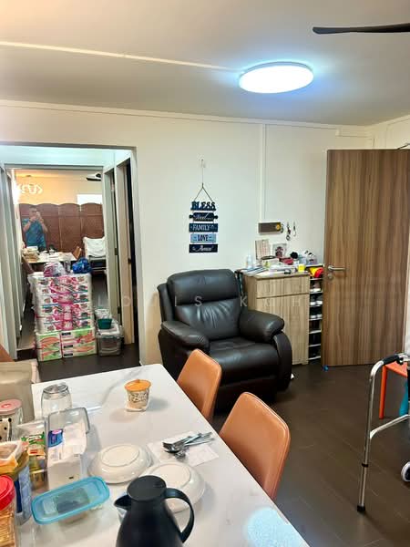 335 Serangoon Avenue 3, 335 Serangoon Avenue 3, 3 Bedrooms, 947 sqft, HDB Flat For Sale, by Louis Koh, 500230787 - Living Room - PropertyGuru.com.sg