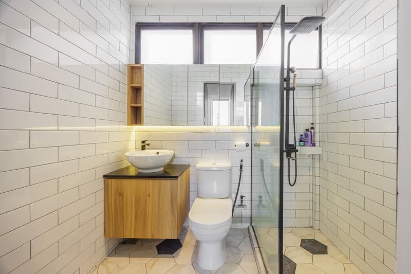 Eastern Lagoon II, 208 Upper East Coast Road, 2 Bedrooms, 893 sqft, Condominium For Sale, by Sharlene Lim SL, 500230794 - Bathroom - PropertyGuru.com.sg