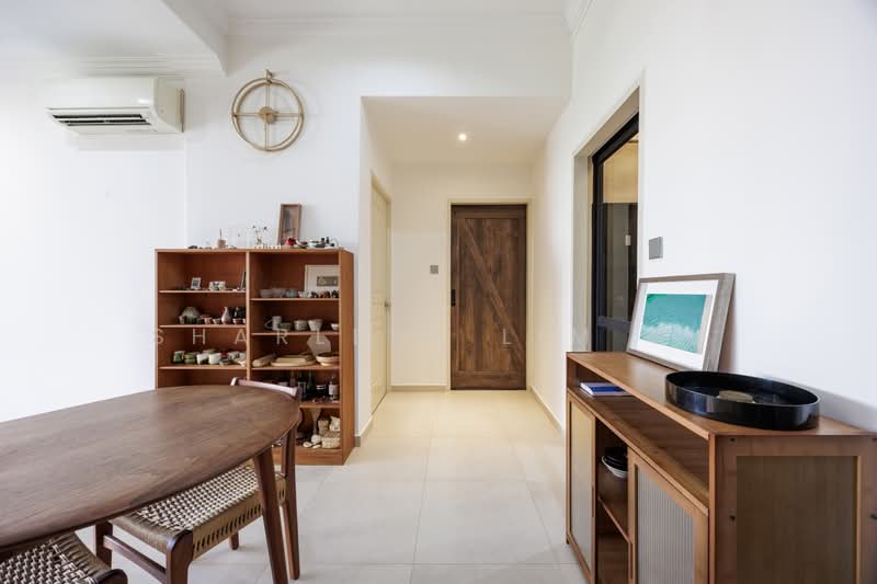Eastern Lagoon II, 208 Upper East Coast Road, 2 Bedrooms, 893 sqft, Condominium For Sale, by Sharlene Lim SL, 500230794 - Corridor - PropertyGuru.com.sg
