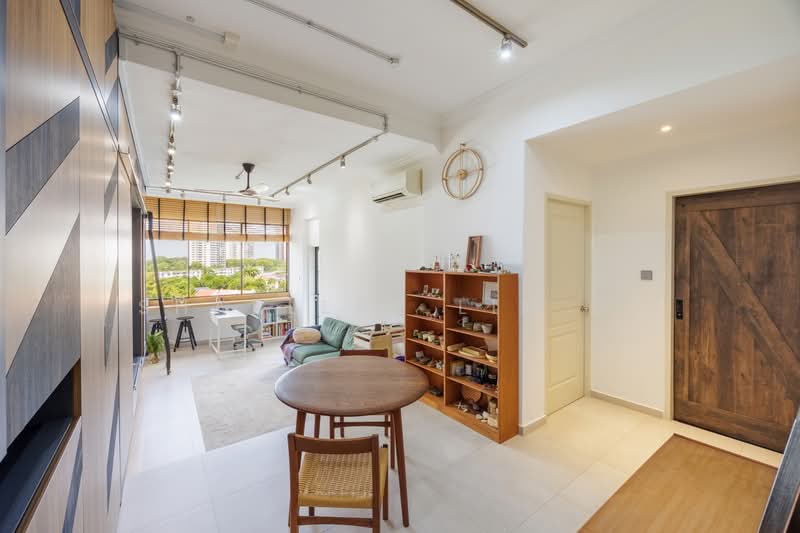 Eastern Lagoon II, 208 Upper East Coast Road, 2 Bedrooms, 893 sqft, Condominium For Sale, by Sharlene Lim SL, 500230794 - Living Room - PropertyGuru.com.sg