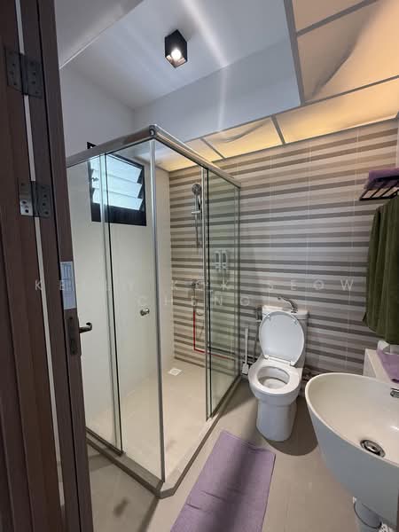 420C Northshore Drive, 420C Northshore Drive, 4 Bedrooms, 1,216 sqft, HDB Flat For Rent, by Kelly Kok Seow Cheng, 500230804 - Bathroom - PropertyGuru.com.sg