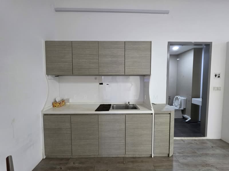 HH @ Kallang, 55 Kallang Pudding Road, 1,970 sqft, Light Industrial (B1) For Rent, by Jeremy Lim, 500230815 - Kitchen - CommercialGuru.com.sg