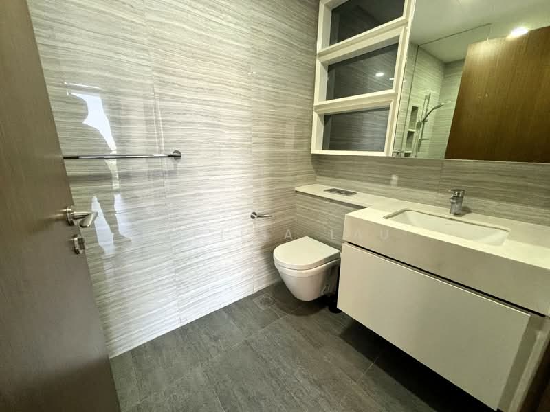 Riverbank at Fernvale, Sengkang West Way/Fernvale, 3 Bedrooms, 1,044 sqft, Condominium For Rent, by Lacilia Lau, 500230821 - Bathroom - PropertyGuru.com.sg