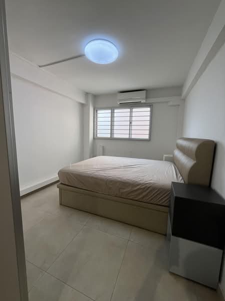 8 Holland Avenue, 8 Holland Avenue, 3 Bedrooms, 882 sqft, HDB Flat For Sale, by Lim Y X, 500230830 - Bedroom - PropertyGuru.com.sg