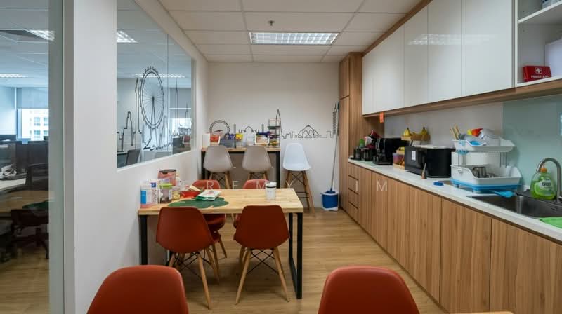 Suntec City Tower, 6 Temasek Boulevard, 3,079 sqft, Office For Rent, by Jeremy Lim, 500230842 - Kitchen - CommercialGuru.com.sg