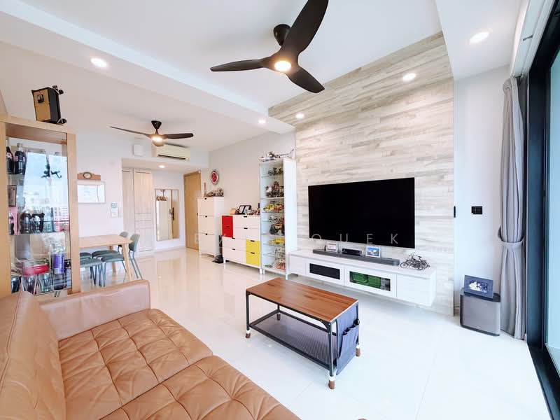 Westwood Residences EC, 194 Westwood Avenue, 4 Bedrooms, 1,238 sqft, Condominium For Sale, by Alexis Quek, 500230859 - Living Room - PropertyGuru.com.sg