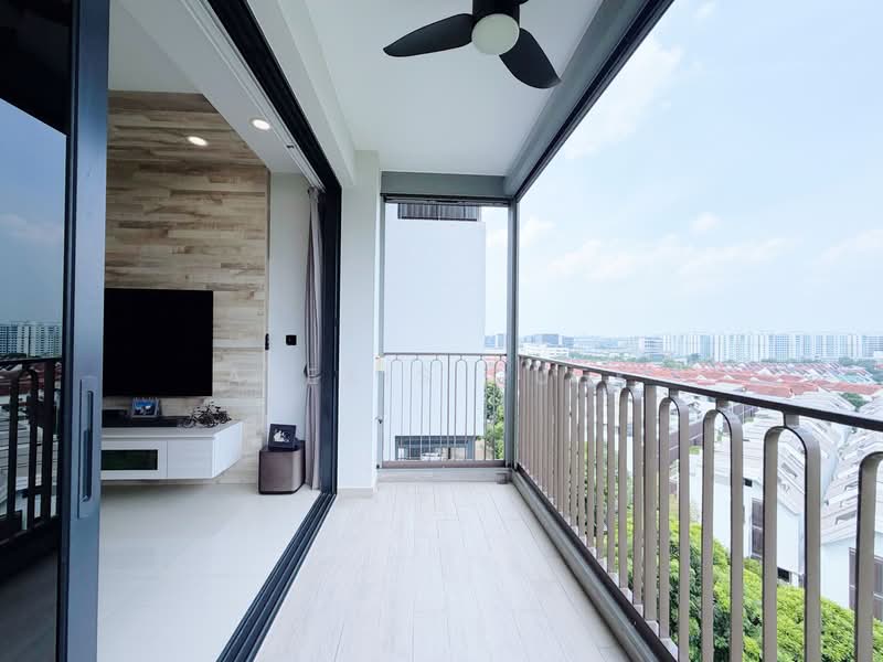 Westwood Residences EC, 194 Westwood Avenue, 4 Bedrooms, 1,238 sqft, Condominium For Sale, by Alexis Quek, 500230859 - Balcony - PropertyGuru.com.sg