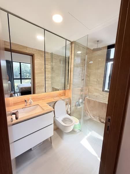 Fourth Avenue Residences, 4 Fourth Avenue, 3 Bedrooms, 947 sqft, Condominium For Sale, by Flora Zhu, 500230866 - Bathroom - PropertyGuru.com.sg