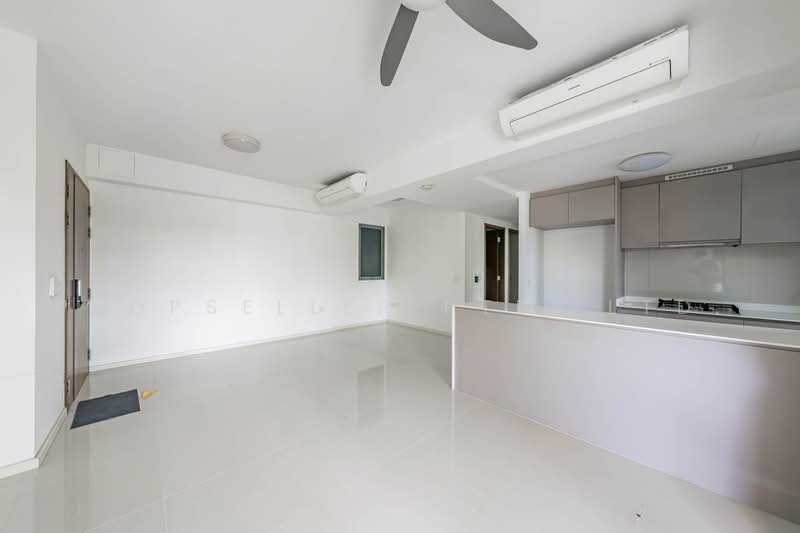 172 Canberra Drive photo 4