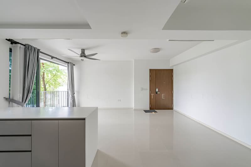 172 Canberra Drive photo 2