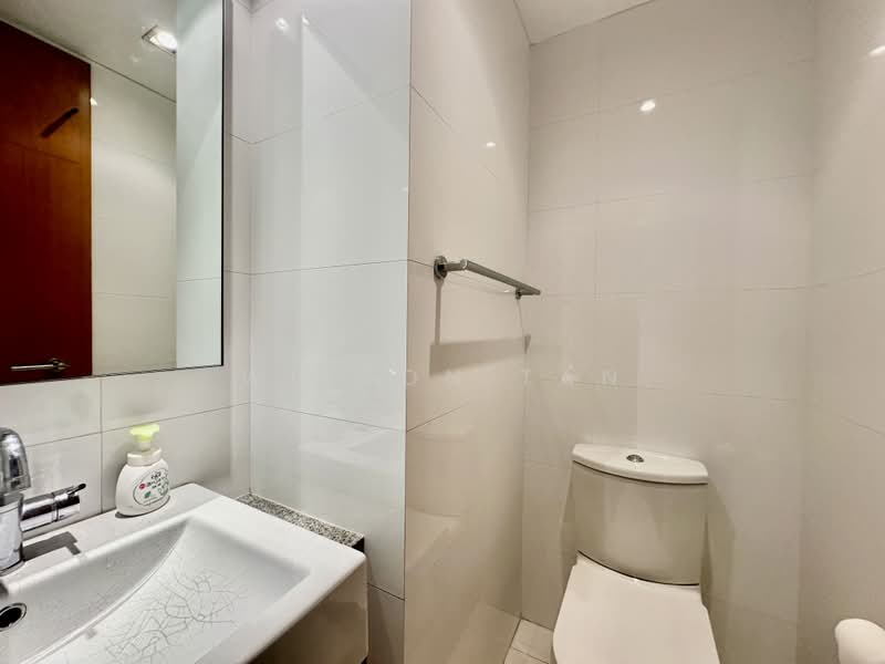 The Pier at Robertson, 80 Mohamed Sultan Road, 2 Bedrooms, 936 sqft, Apartment For Sale, by Wilson Tan, 500230894 - Bathroom - PropertyGuru.com.sg