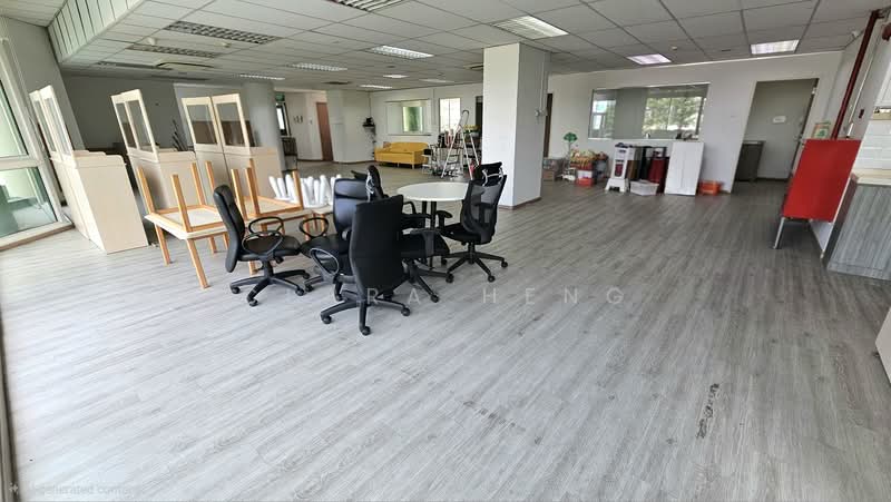 Fitted w/Aircon Light Floor. Suits almost any Biz - Retail Shop/ Clinic/ Schools/ Fitness/ F&B, etc, Balestier | Bendemeer | St Michael's, 2,784 sqft, Medical For Rent, by Clara Heng, 500230896 - Interior - CommercialGuru.com.sg