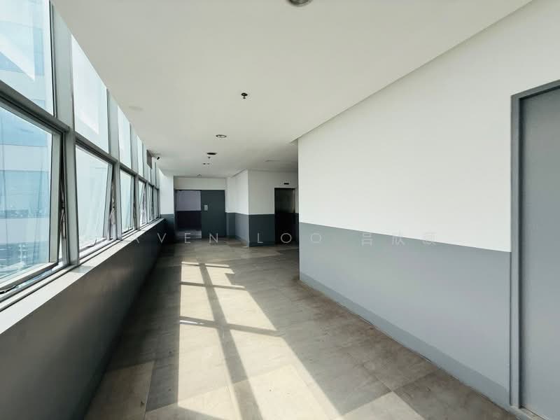 Wcega Tower, 21 Bukit Batok Crescent, 958 sqft, Light Industrial (B1) For Rent, by Laven Loo 吕欣颐, 500230901 - CommercialGuru.com.sg