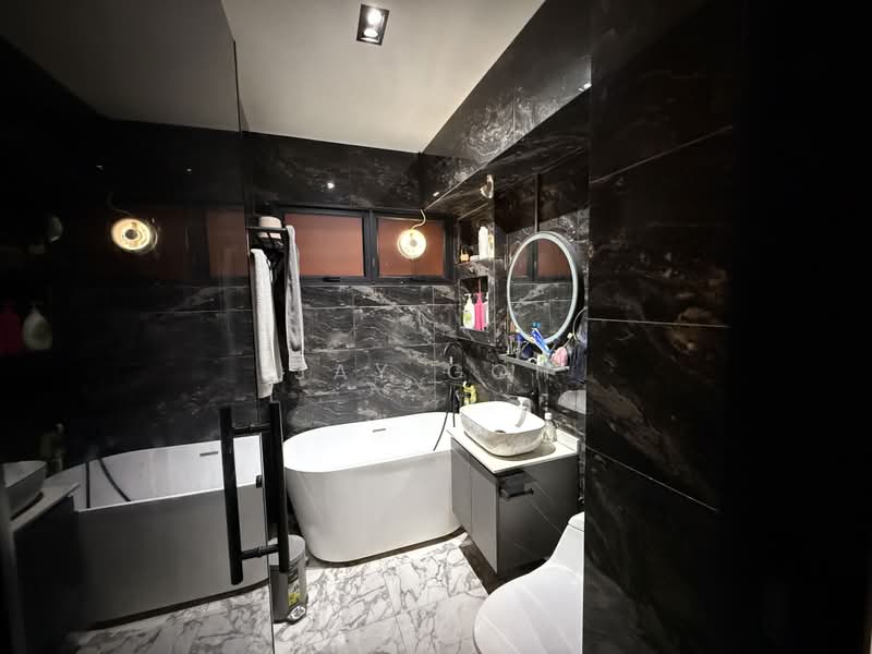287 Yishun Avenue 6, 287 Yishun Avenue 6, 3 Bedrooms, 1,162 sqft, HDB Flat For Sale, by Jay Goh, 500230909 - Master Bathroom - PropertyGuru.com.sg