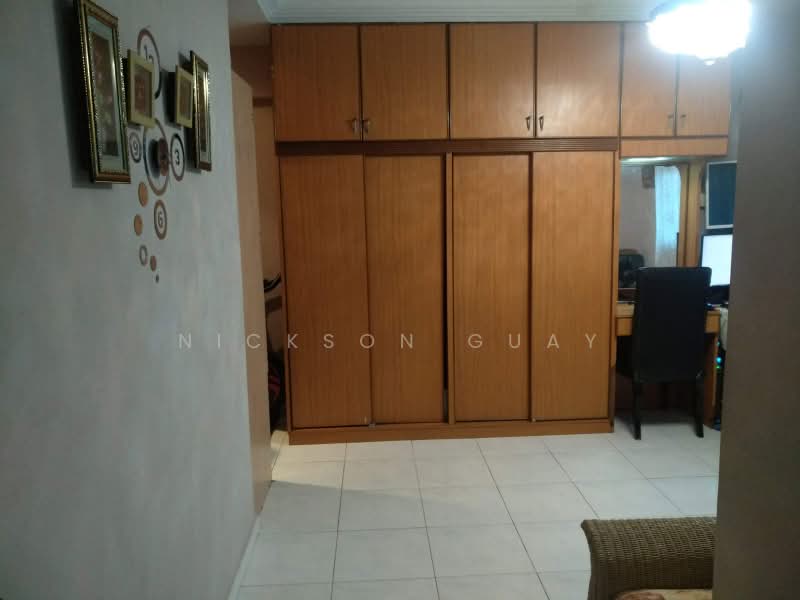 Spacious Master bedroom with ensuite bathroom, , Room Rental, 155 sqft, HDB Flat For Rent, by Nickson Guay, 500230910 - Interior - PropertyGuru.com.sg
