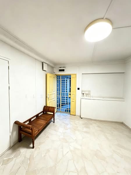 324 Sembawang Close, 324 Sembawang Close, 3 Bedrooms, 1,092 sqft, HDB Flat For Rent, by Elson Wang, 500230911 - Entrance - PropertyGuru.com.sg