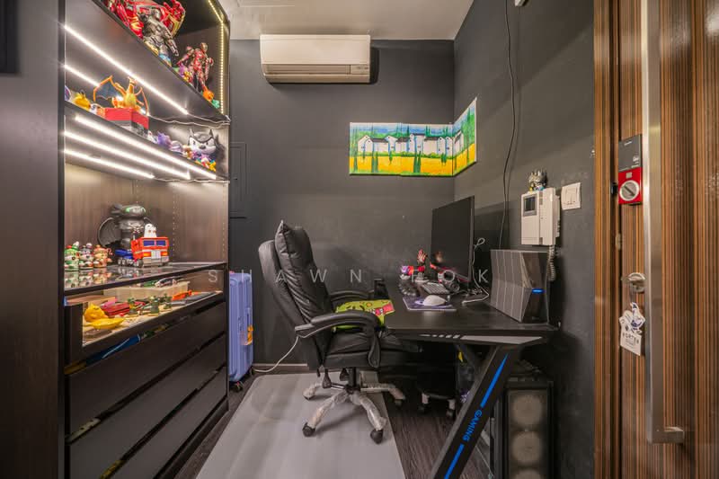 Smart Suites, 302 Sims Avenue, 1 Bedroom, 452 sqft, Condominium For Rent, by Shawn Fok, 500230916 - Study - PropertyGuru.com.sg