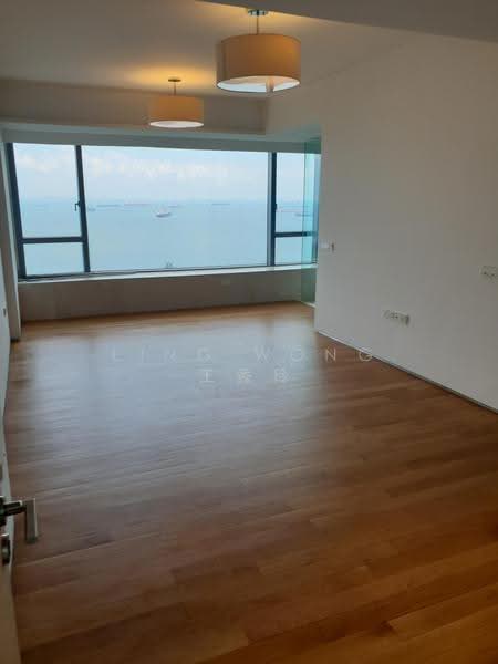 Silversea, East Coast / Marine Parade, 4 Bedrooms, 4,596 sqft, Condominium For Sale, by Ling Wong 王秀玲, 500230919 - Master Bedroom - PropertyGuru.com.sg