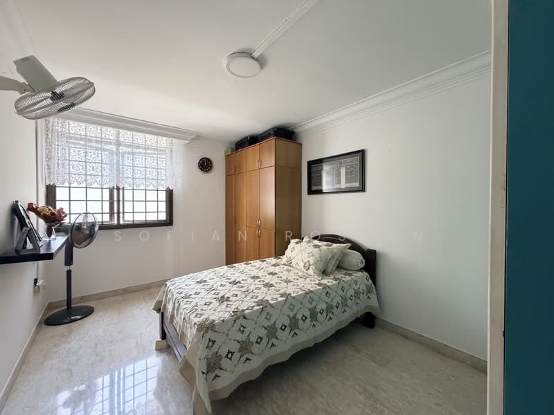 165 Bedok South Road, 165 Bedok South Road, Bedok / Upper East Coast, 3 Bedrooms, 1,130 sqft, HDB Flat For Sale, by Sofian Roslan, 500230922 - Bedroom - PropertyGuru.com.sg