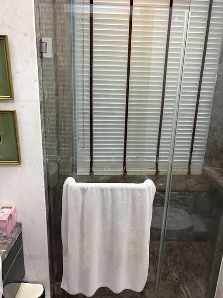 The Solitaire, 5A Balmoral Park, Tanglin / Holland / Bukit Timah, 3 Bedrooms, 1,625 sqft, Condominium For Sale, by Meow soong Low, 500230925 - Bathroom - PropertyGuru.com.sg
