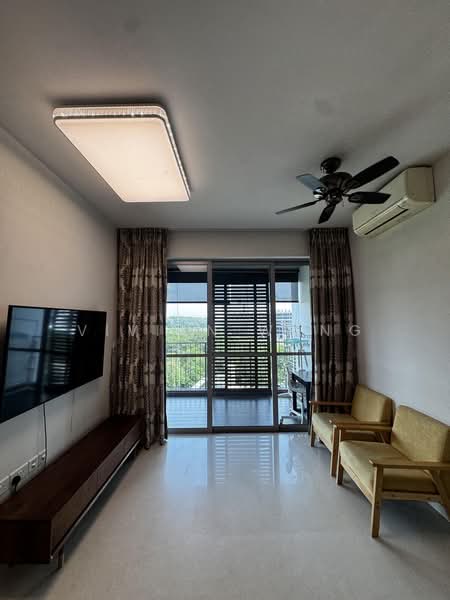 Q Bay Residences, 1 Tampines Street 86, 2 Bedrooms, 883 sqft, Condominium For Sale, by Vivian Wang, 500230941 - Living Room - PropertyGuru.com.sg