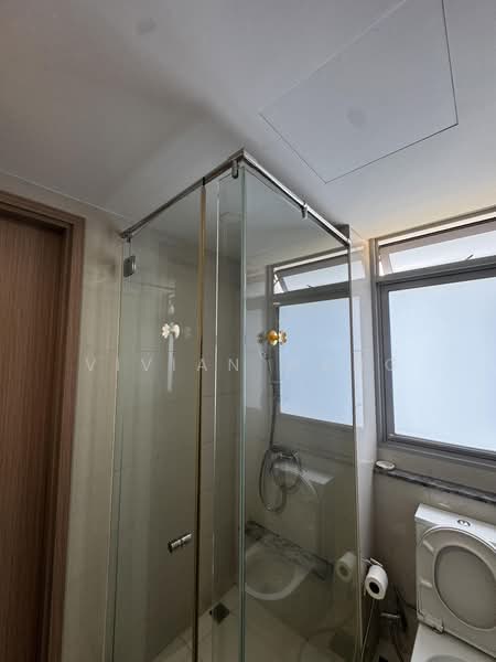 Q Bay Residences, 1 Tampines Street 86, 2 Bedrooms, 883 sqft, Condominium For Sale, by Vivian Wang, 500230941 - Bathroom - PropertyGuru.com.sg