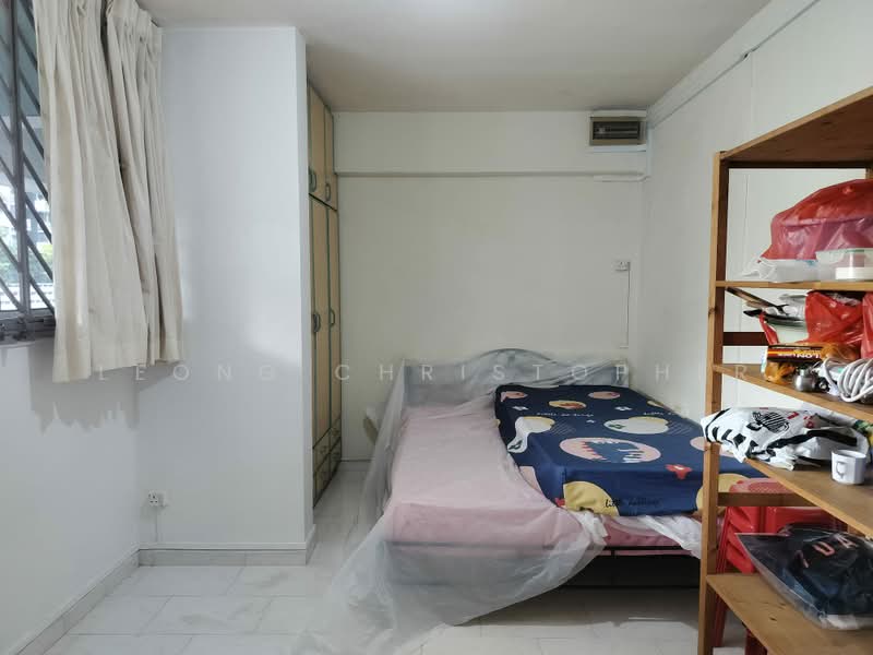 860 Yishun Avenue 4, 860 Yishun Avenue 4, 3 Bedrooms, 925 sqft, HDB Flat For Rent, by Leong Christopher, 500230943 - Bedroom - PropertyGuru.com.sg