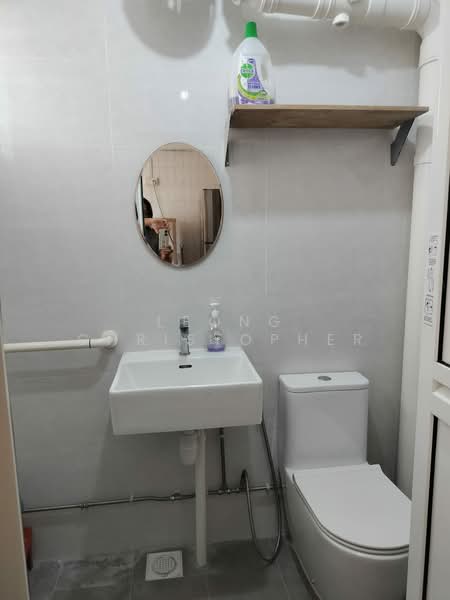 860 Yishun Avenue 4, 860 Yishun Avenue 4, 3 Bedrooms, 925 sqft, HDB Flat For Rent, by Leong Christopher, 500230943 - Bathroom - PropertyGuru.com.sg