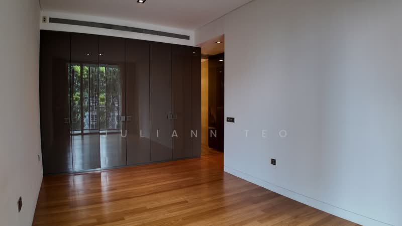 Hilltops, 101 Cairnhill Circle, 2 Bedrooms, 1,335 sqft, Condominium For Rent, by Juliann Teo, 500230949 - Master Bedroom - PropertyGuru.com.sg