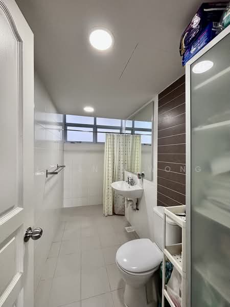 Sherwood Towers, 3 Jalan Anak Bukit, 3 Bedrooms, 1,518 sqft, Apartment For Sale, by Florence Wong, 500230950 - PropertyGuru.com.sg