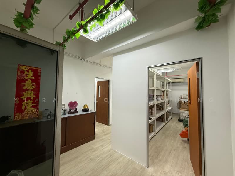 Tong Lee Building, 35 Kallang Pudding Road, Macpherson / Potong Pasir, 250 sqft, Light Industrial (B1) For Rent, by Yi Ran (Louis) Zhang, 500230955 - Interior - CommercialGuru.com.sg