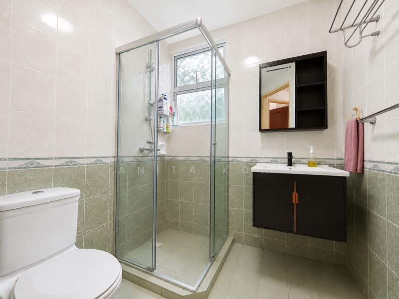 Hillview 128, 124 Hillview Avenue, 3 Bedrooms, 969 sqft, Apartment For Sale, by Anita Koh, 500230968 - Bathroom - PropertyGuru.com.sg