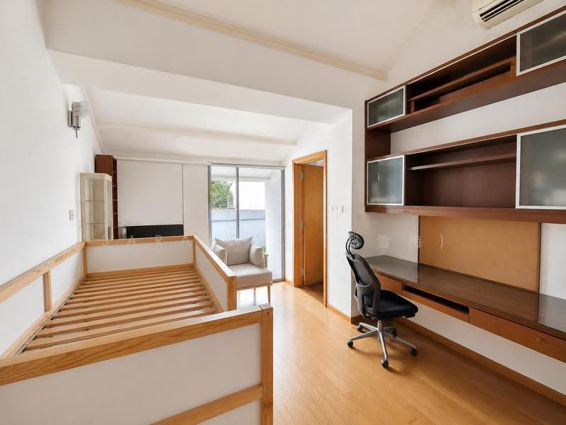 Serene Semi-Detached @ Holland Grove, Holland Grove / Mount Sinai / Grove Drive / Jalan Kebaya, 7 Bedrooms, 5,400 sqft, Semi-Detached House For Sale, by Sarah X. (郑雪梅), 500230975 - Bedroom - PropertyGuru.com.sg