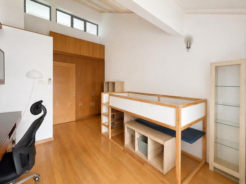 Serene Semi-Detached @ Holland Grove, Holland Grove / Mount Sinai / Grove Drive / Jalan Kebaya, 7 Bedrooms, 5,400 sqft, Semi-Detached House For Sale, by Sarah X. (郑雪梅), 500230975 - Bedroom - PropertyGuru.com.sg