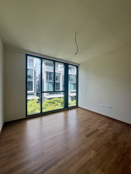Belgravia Ace, Belgravia Drive, 5 Bedrooms, 4,058 sqft, Semi-Detached House For Sale, by CY Chan, 500230978 - Level 2 | 1st Ensuite (Master BR) - PropertyGuru.com.sg