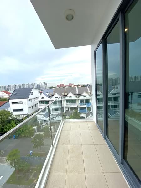 iSuites @ Palm, 26 GLASGOW ROAD, 2 Bedrooms, 635 sqft, Condominium For Sale, by Steven Choo, 500230984 - Balcony - PropertyGuru.com.sg