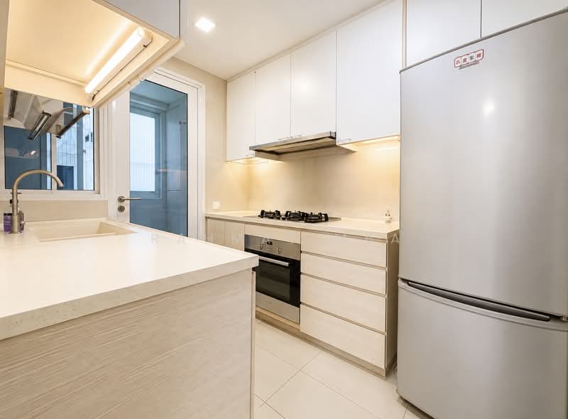 The Tampines Trilliant, 31 Tampines Central 7, 3 Bedrooms, 1,001 sqft, Executive Condominium For Rent, by Rahmat MBA, 500230985 - Kitchen - PropertyGuru.com.sg