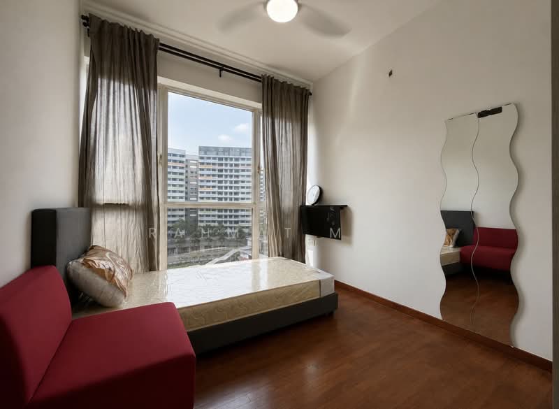 The Tampines Trilliant, 31 Tampines Central 7, 3 Bedrooms, 1,001 sqft, Executive Condominium For Rent, by Rahmat MBA, 500230985 - Bedroom - PropertyGuru.com.sg