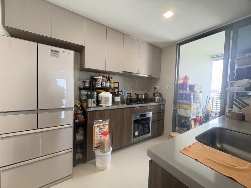 Parc Life, 33 Sembawang Crescent, 3 Bedrooms, 980 sqft, Executive Condominium For Sale, by Sandy Wong, 500230986 - Kitchen - PropertyGuru.com.sg