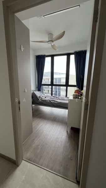 Sengkang Grand Residences, 86 Compassvale Bow, 3 Bedrooms, 1,055 sqft, Condominium For Sale, by Rayant Yeo, 500231002 - Bedroom - PropertyGuru.com.sg