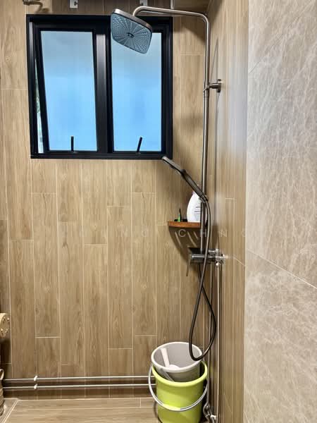 556 Woodlands Drive 53, 556 Woodlands Drive 53, Room Rental, 108 sqft, HDB Flat For Rent, by Young Chng, 500231003 - Bathroom - PropertyGuru.com.sg