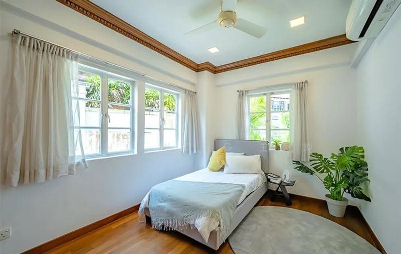 Gentle Villas, Gentle Drive, Newton / Novena, 5 Bedrooms, 2,900 sqft, Semi-Detached House For Sale, by Ling Wong 王秀玲, 500231006 - Bedroom - PropertyGuru.com.sg
