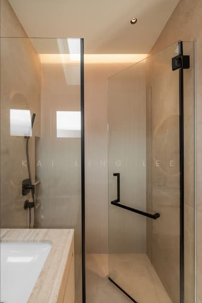 Sea Avenue, , 2 Bedrooms, 1,615 sqft, Walk-up Apartment For Sale, by Kai Ling Lee, 500231007 - Bathroom - PropertyGuru.com.sg