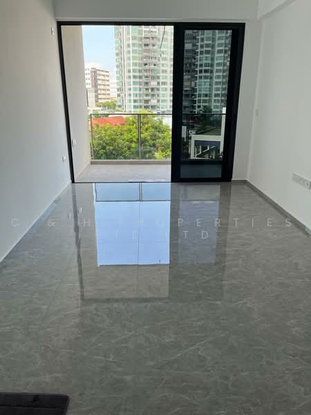 Bartley Vue, 8 Jalan Bunga Rampai, 3 Bedrooms, 947 sqft, Condominium For Sale, by JENNY, 500231008 - Balcony - PropertyGuru.com.sg