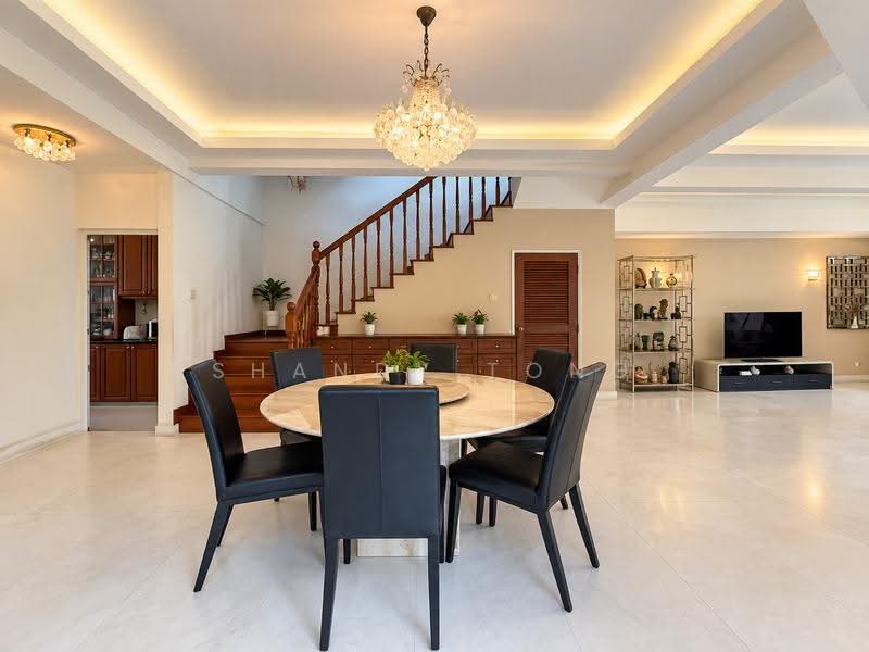 Serangoon Garden Estate, Cooling Close, Hougang / Punggol / Sengkang, 6 Bedrooms, 5,500 sqft, Semi-Detached House For Sale, by Shandy Tong, 500231015 - Dining area - PropertyGuru.com.sg