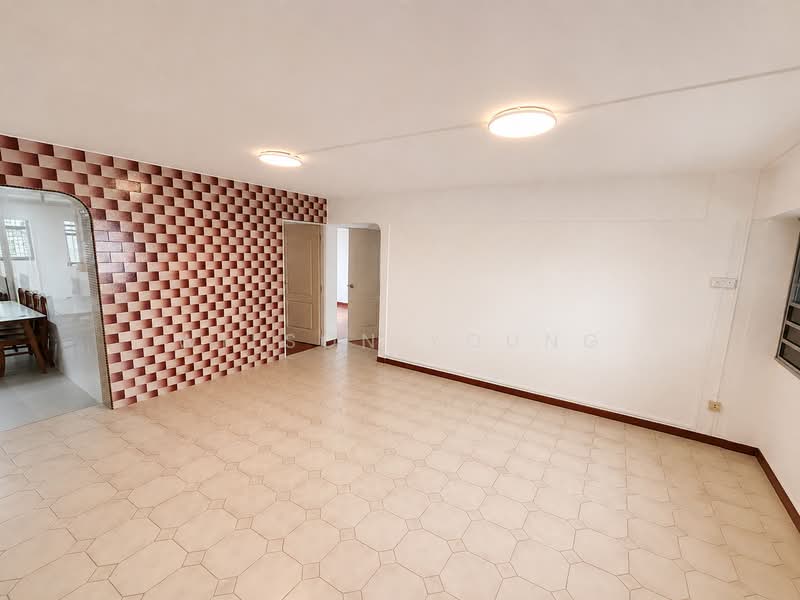 131 Ang Mo Kio Avenue 3, 131 Ang Mo Kio Avenue 3, 3 Bedrooms, 1,054 sqft, HDB Flat For Sale, by Wilson Young, 500231019 - Living Room - PropertyGuru.com.sg