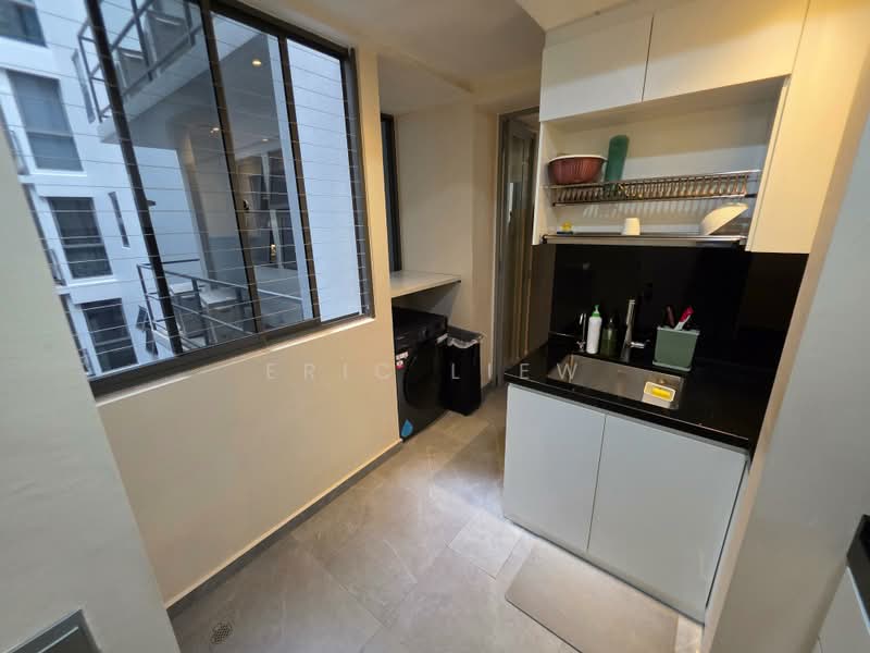 Waterwoods, 25 Punggol Field Walk, 3 Bedrooms, 1,044 sqft, Executive Condominium For Sale, by Eric Liew, 500231021 - Kitchen - PropertyGuru.com.sg