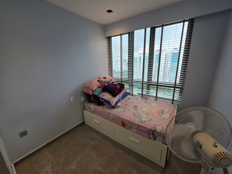 Waterwoods, 25 Punggol Field Walk, 3 Bedrooms, 1,044 sqft, Executive Condominium For Sale, by Eric Liew, 500231021 - Bedroom - PropertyGuru.com.sg