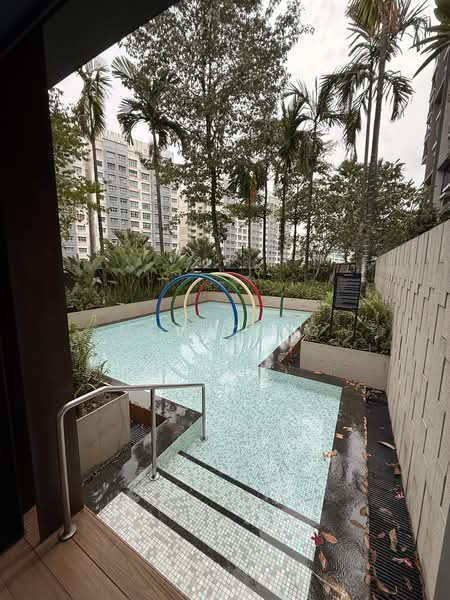 Le Quest, 8 Bukit Batok Street 41, 3 Bedrooms, 818 sqft, Condominium For Sale, by Derek Ng, 500231024 - Pool - PropertyGuru.com.sg